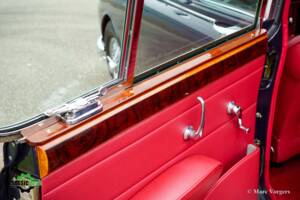 Image 10/42 of Jaguar Mk II 3.8 (1963)