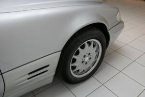 Bild 37/84 von Mercedes-Benz SL 320 (1996)
