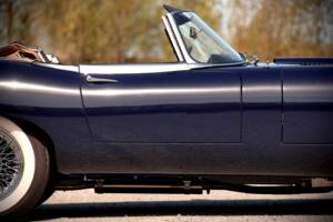 Image 34/80 de Jaguar Type E 4.2 (1966)