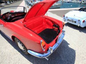 Afbeelding 6/8 van Alfa Romeo Giulia 1600 Spider (1964)