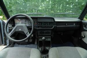 Image 32/48 of Lancia Beta Coupe 1600 (1978)