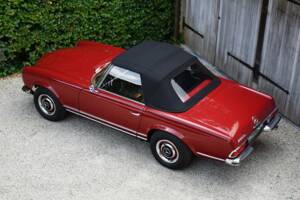 Image 14/45 de Mercedes-Benz 230 SL (1964)