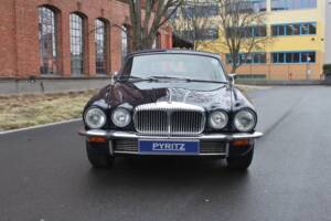 Bild 9/27 von Daimler Double Six Avon-Stevens (1978)