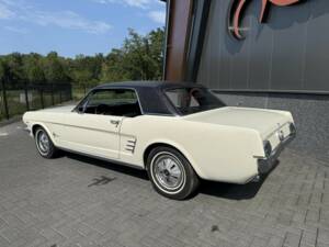 Image 2/40 of Ford Shelby GT 350 (1966)