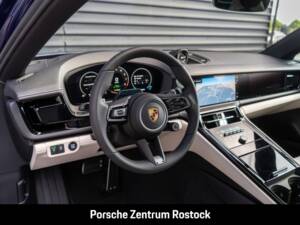 Bild 15/33 von Porsche Panamera 4 E-Hybrid (1900)