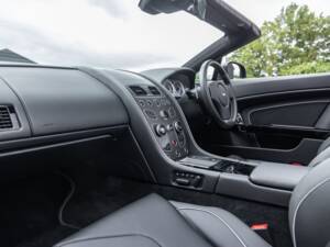 Afbeelding 42/75 van Aston Martin V12 Vantage AMR Roadster (2018)