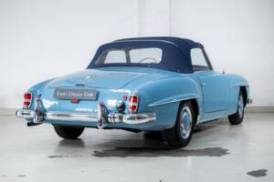 Image 4/40 of Mercedes-Benz 190 SL (1962)
