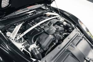 Image 20/38 of Aston Martin Virage (2012)