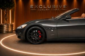 Bild 15/59 von Maserati GranCabrio 4.7 (2010)
