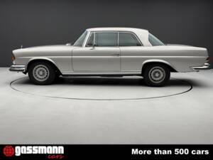 Afbeelding 5/15 van Mercedes-Benz 280 SE 3,5 (1970)