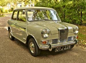 Image 8/50 of Riley Elf Mark I (1963)