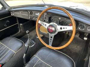 Image 8/11 de MG MGC (1967)