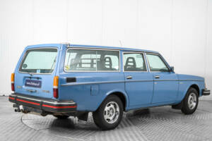 Image 2/50 of Volvo 245 (1980)