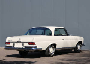 Image 26/45 of Mercedes-Benz 280 SE (1968)