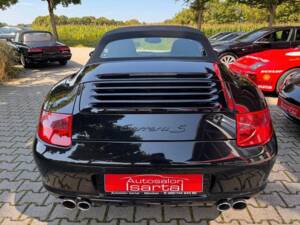 Bild 4/19 von Porsche 911 Carrera S (2007)