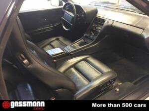 Afbeelding 7/15 van Porsche 928 S4 (1988)