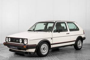 Image 1/50 de Volkswagen Golf Mk II GTi 1.8 (1987)