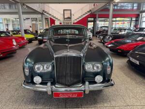 Image 32/36 of Bentley S 3 (1965)