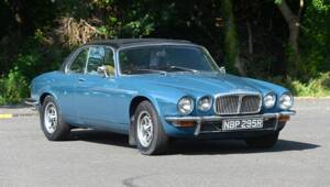 Bild 1/17 von Daimler Sovereign 4.2 (1977)