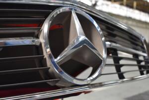 Image 50/94 of Mercedes-Benz 560 SL (1988)