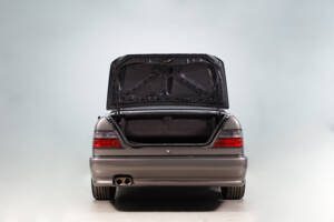 Image 32/33 of Mercedes-Benz 300 CE-24 (1992)