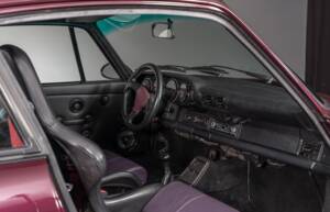 Image 17/31 de Porsche 911 Carrera RS (1992)