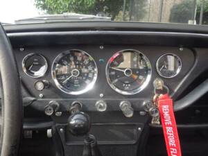 Image 8/49 of Triumph Spitfire Mk II (1965)