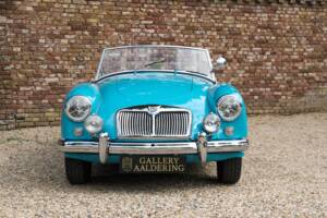 Image 37/50 of MG MGA 1600 (1958)