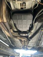 Image 19/22 of Mercedes-Benz E 220 (1993)