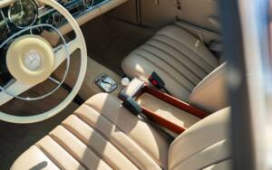 Imagen 23/44 de Mercedes-Benz 280 SL (1969)