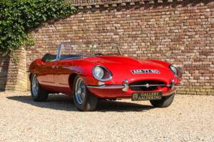 Image 44/50 de Jaguar Type E 3.8 (1964)