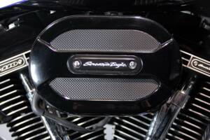 Bild 50/50 von Harley-Davidson DUMMY (2015)