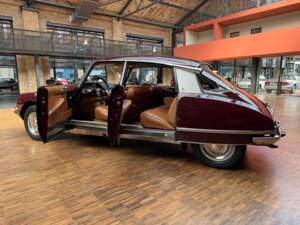 Afbeelding 18/37 van Citroën DS 21 Pallas (1967)