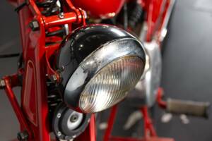 Imagen 46/50 de Moto Guzzi DUMMY (1957)