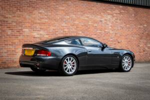 Bild 3/50 von Aston Martin V12 Vanquish S (2005)