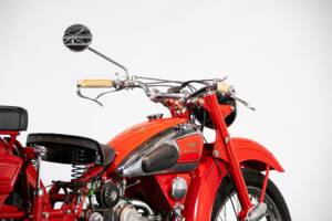 Image 25/50 of Moto Guzzi Astore (1952)