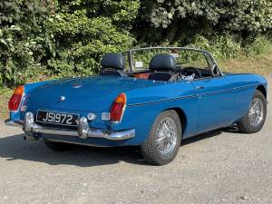 Image 2/12 de MG MGB (1972)
