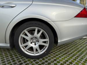 Bild 14/51 von Mercedes-Benz CLS 350 (2005)