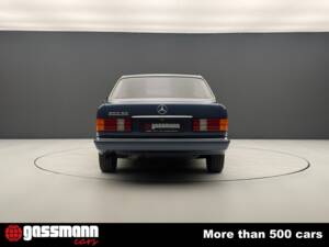 Image 7/15 of Mercedes-Benz 300 SE (1991)