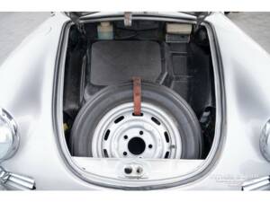 Imagen 22/25 de Porsche 356 C 1600 SC (1964)