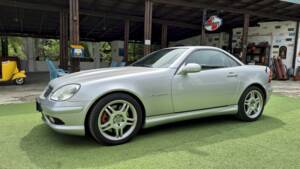 Afbeelding 54/63 van Mercedes-Benz SLK 32 AMG (2001)