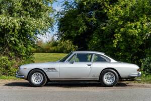 Image 10/49 de Ferrari 330 GT 2+2 (1966)