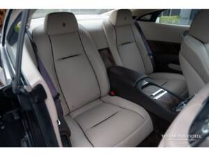 Image 33/38 of Rolls-Royce Wraith (2014)