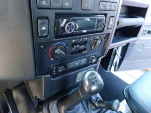 Image 10/15 of Land Rover Defender 90 (2014)