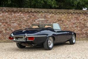 Obraz 2/50 pojazdu Jaguar E-Type V12 (1973)