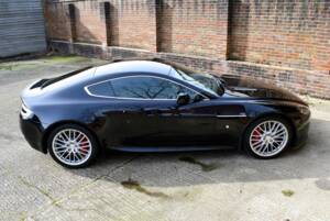 Bild 40/50 von Aston Martin V8 Vantage (2009)