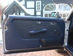 Bild 20/50 von Mercedes-Benz 280 C (1977)