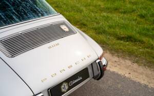 Image 15/40 of Porsche 911 2.2 S (1971)