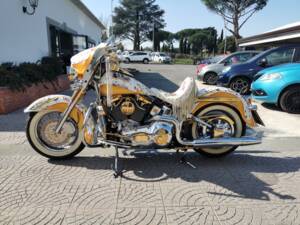 Image 9/34 of Harley-Davidson FLSTN Softail Deluxe (2005)