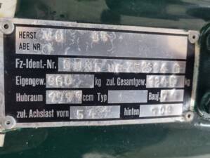 Bild 15/17 von MG MGB (1973)